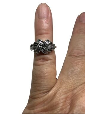 Avon Silver plated ring size 5